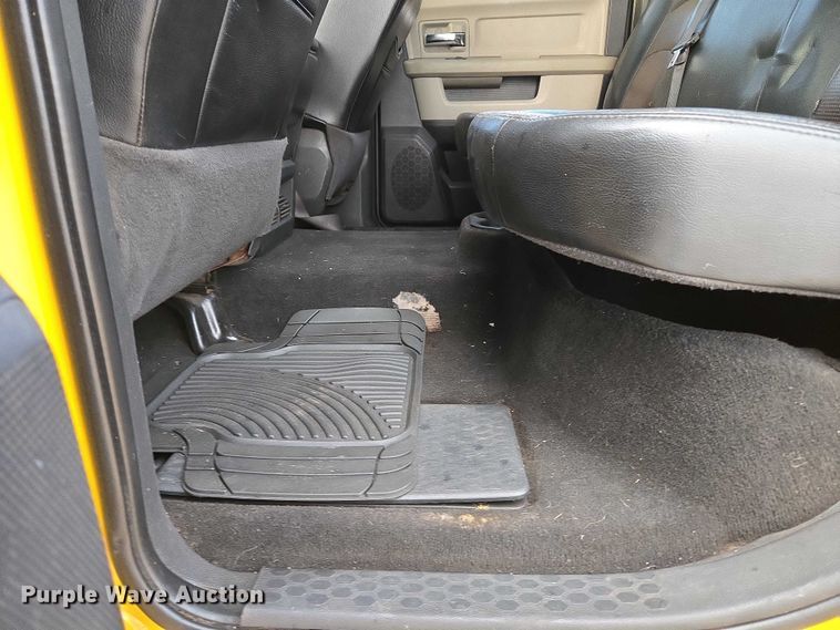 image for item EU3641 2009 Dodge Ram Crew Cab pickup truck