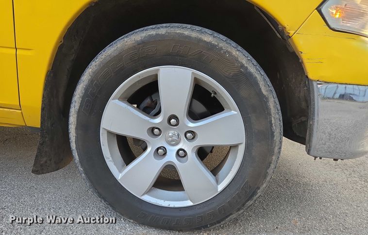 image for item EU3641 2009 Dodge Ram Crew Cab pickup truck