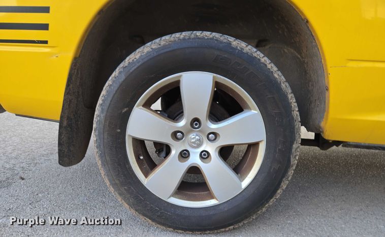 image for item EU3641 2009 Dodge Ram Crew Cab pickup truck