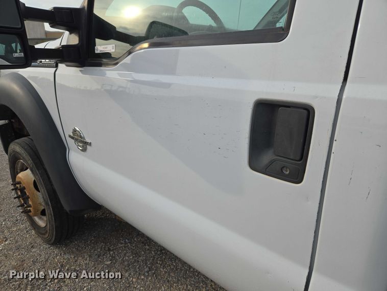 image for item EU3691 2016 Ford F550 truck cab and chassis