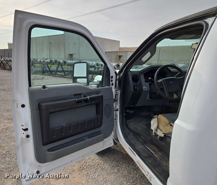 image for item EU3691 2016 Ford F550 truck cab and chassis