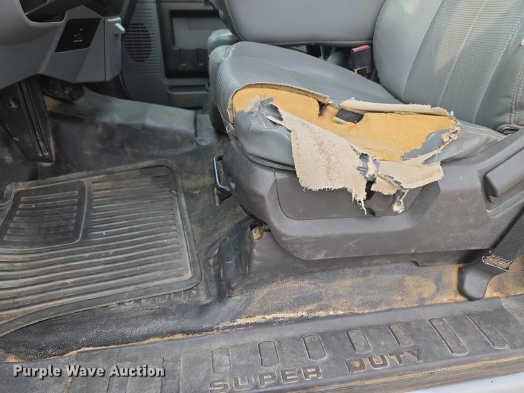 image for item EU3691 2016 Ford F550 truck cab and chassis