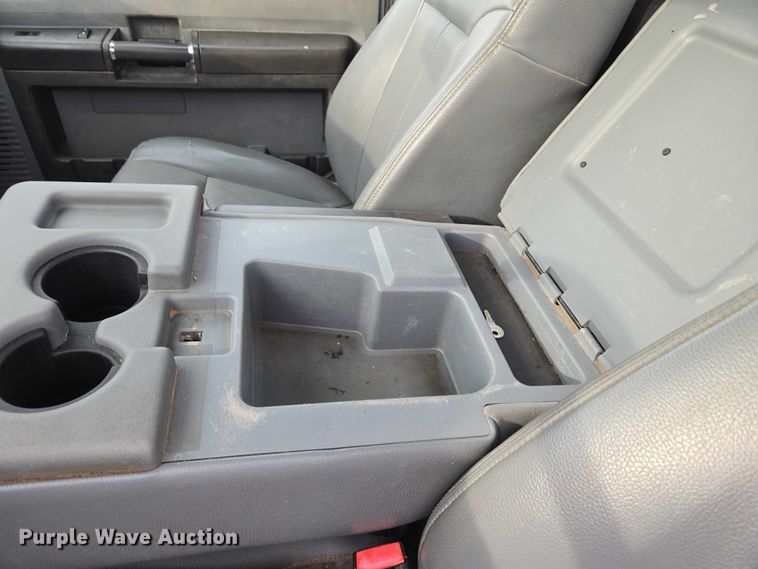 image for item EU3691 2016 Ford F550 truck cab and chassis