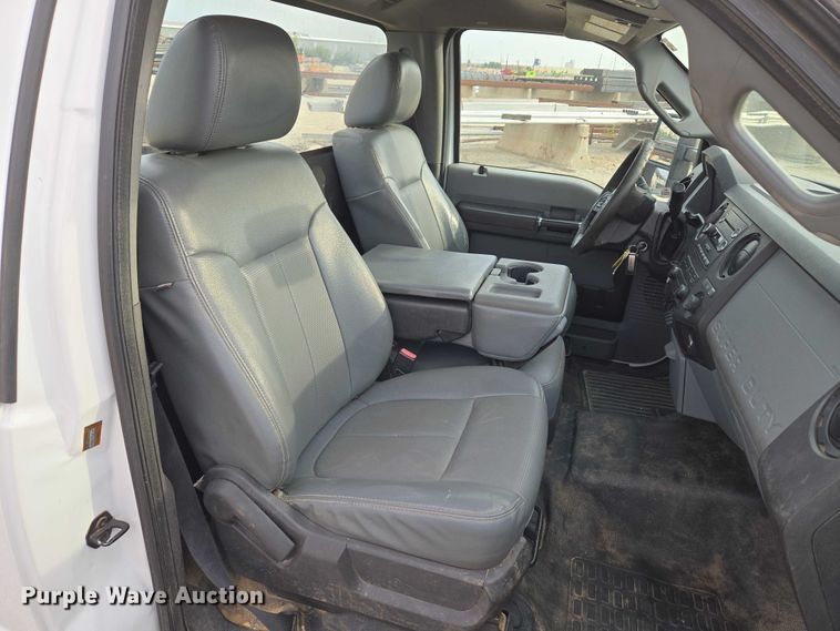 image for item EU3691 2016 Ford F550 truck cab and chassis