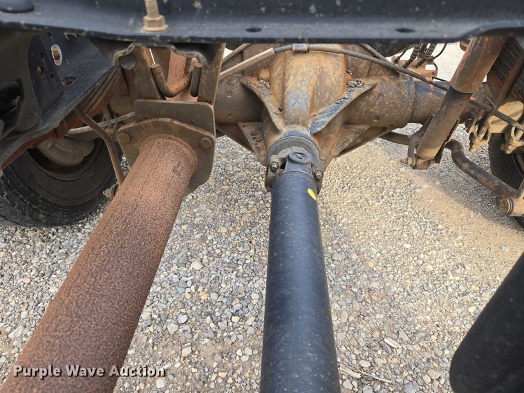 image for item EU3692 2019 Ford F-550 Crew Cab truck cab and chassis