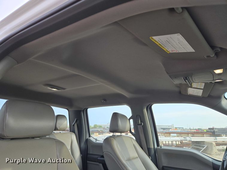 image for item EU3692 2019 Ford F-550 Crew Cab truck cab and chassis