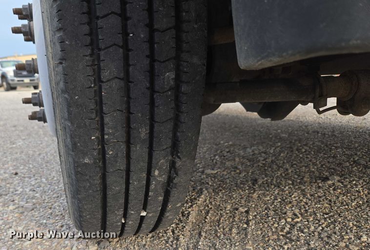 image for item EU3692 2019 Ford F-550 Crew Cab truck cab and chassis