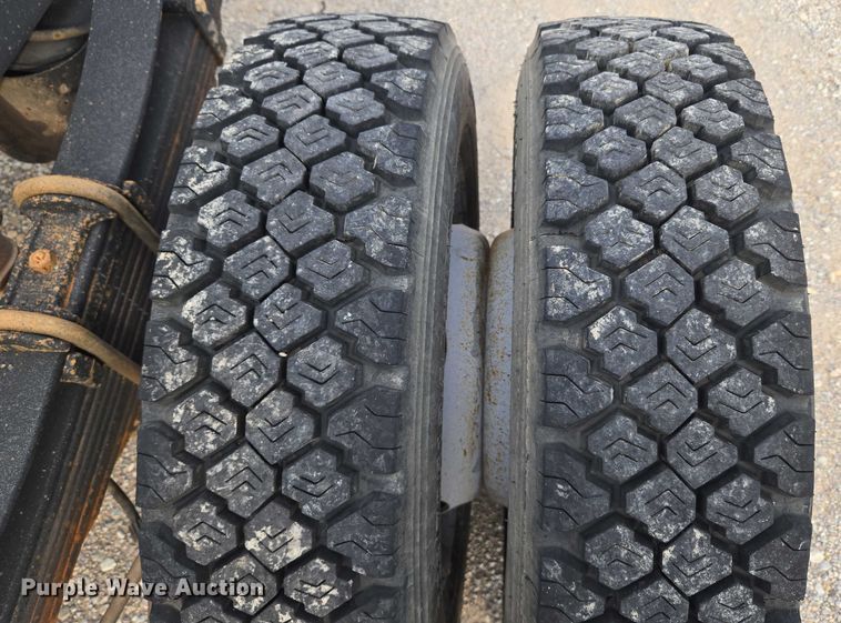 image for item EU3692 2019 Ford F-550 Crew Cab truck cab and chassis