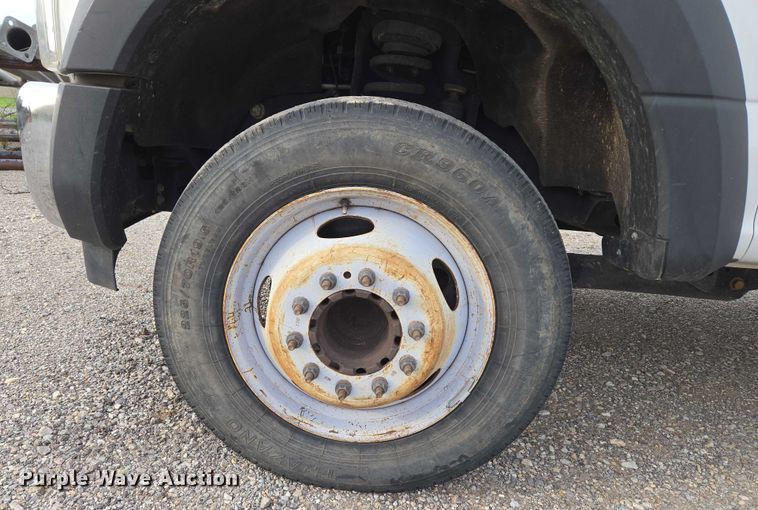 image for item EU3692 2019 Ford F-550 Crew Cab truck cab and chassis