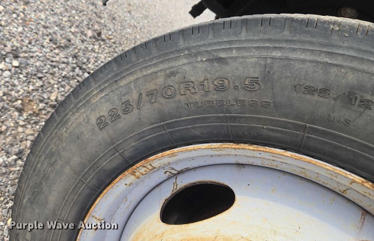 image for item EU3692 2019 Ford F-550 Crew Cab truck cab and chassis