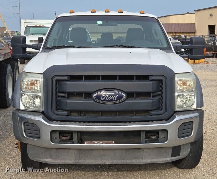 image for item EU3693 2012 Ford F550 Crew Cab truck cab and chassis