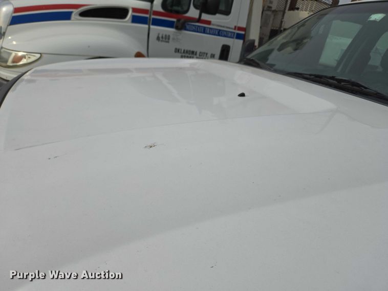 image for item EU3693 2012 Ford F550 Crew Cab truck cab and chassis