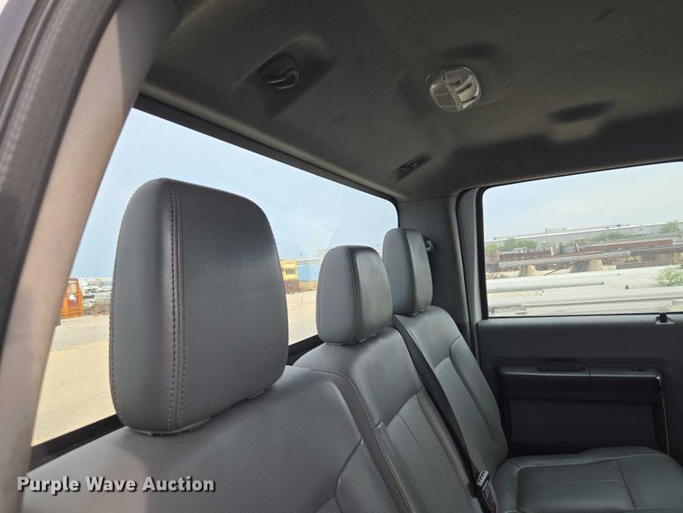 image for item EU3693 2012 Ford F550 Crew Cab truck cab and chassis