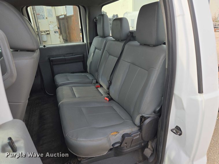 image for item EU3693 2012 Ford F550 Crew Cab truck cab and chassis