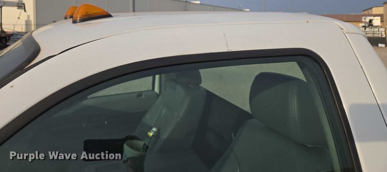 image for item EU3694 2016 Ford F550 truck cab and chassis