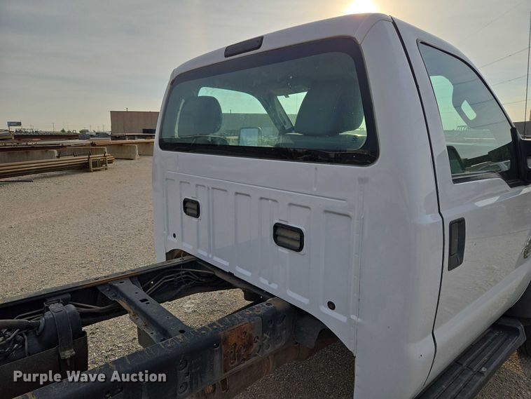 image for item EU3694 2016 Ford F550 truck cab and chassis