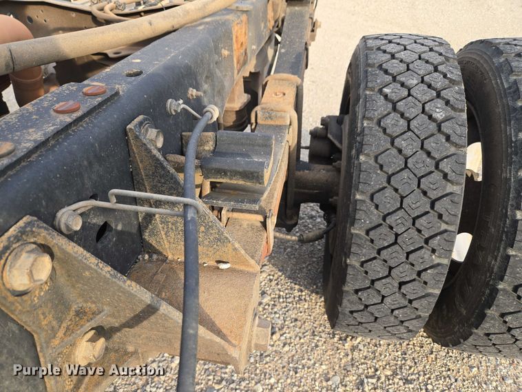 image for item EU3694 2016 Ford F550 truck cab and chassis