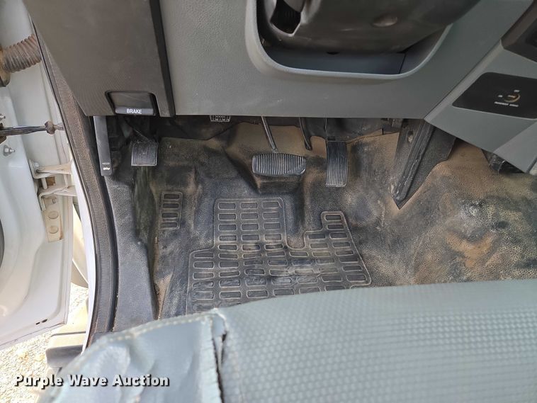 image for item EU3694 2016 Ford F550 truck cab and chassis