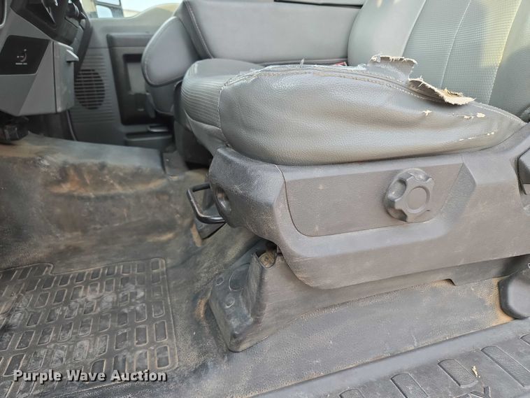 image for item EU3694 2016 Ford F550 truck cab and chassis