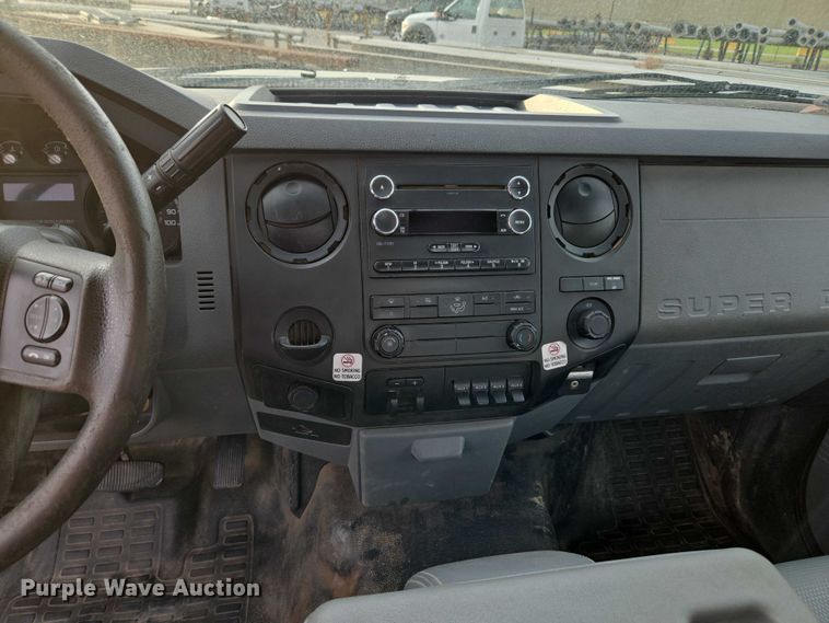 image for item EU3694 2016 Ford F550 truck cab and chassis