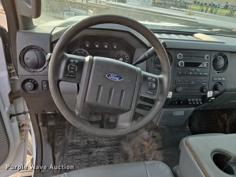 image for item EU3694 2016 Ford F550 truck cab and chassis