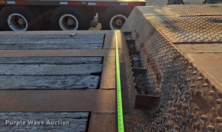 image for item EU3719 1981 TrailMobile 60-LDD-3SFG lowboy equipment trailer