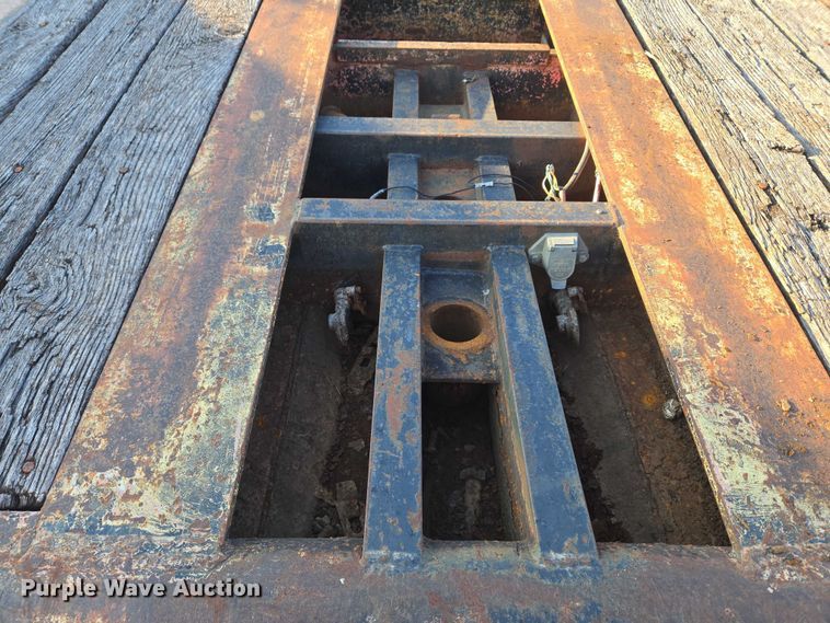 image for item EU3719 1981 TrailMobile 60-LDD-3SFG lowboy equipment trailer