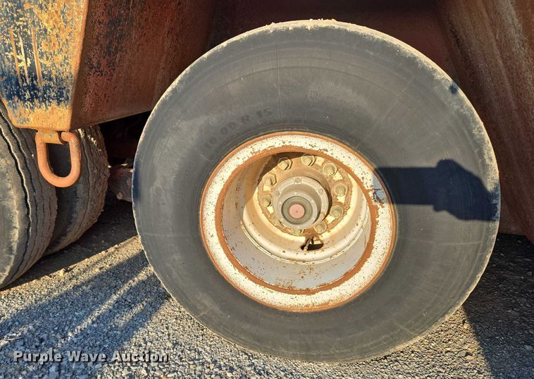 image for item EU3719 1981 TrailMobile 60-LDD-3SFG lowboy equipment trailer