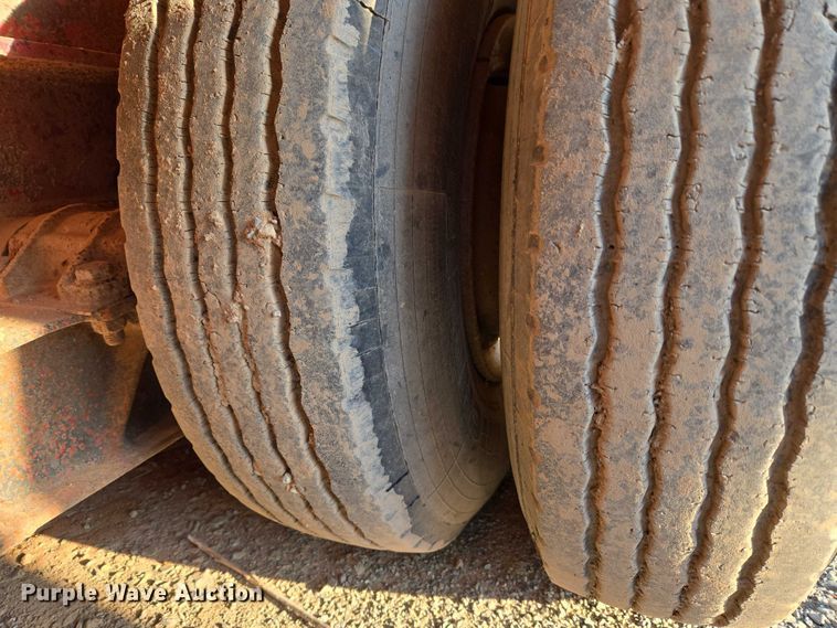 image for item EU3719 1981 TrailMobile 60-LDD-3SFG lowboy equipment trailer