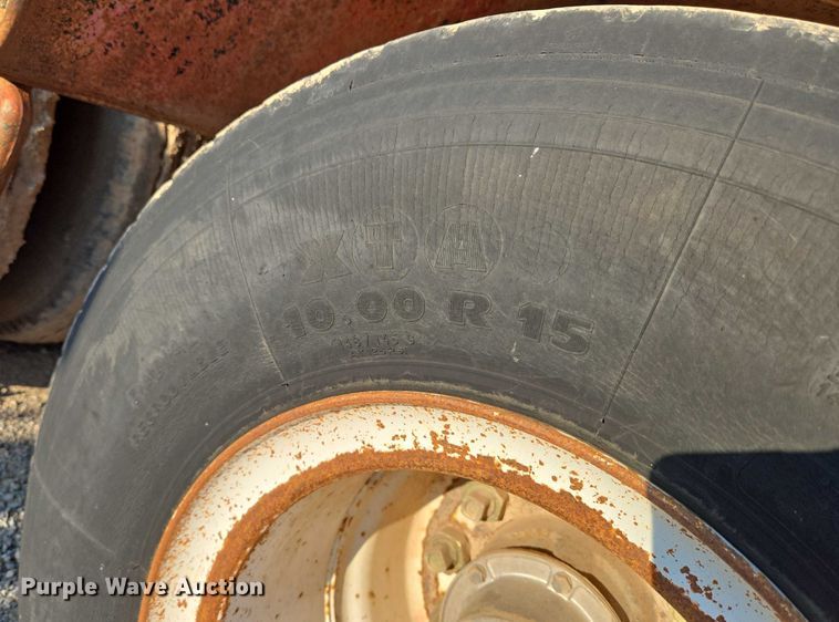 image for item EU3719 1981 TrailMobile 60-LDD-3SFG lowboy equipment trailer