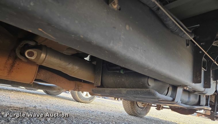 image for item EU3721 2019 Ford F250 Super Duty SuperCab utility bed pickup truck