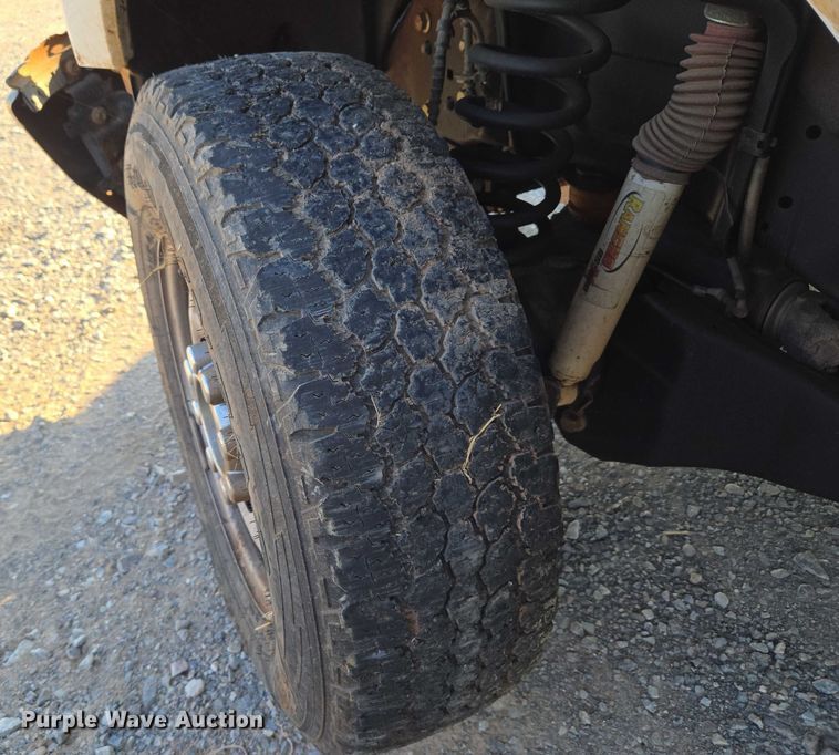 image for item EU3721 2019 Ford F250 Super Duty SuperCab utility bed pickup truck