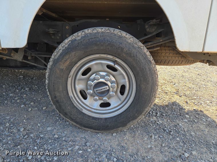 image for item EU3721 2019 Ford F250 Super Duty SuperCab utility bed pickup truck