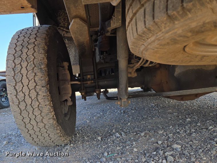 image for item EU3721 2019 Ford F250 Super Duty SuperCab utility bed pickup truck