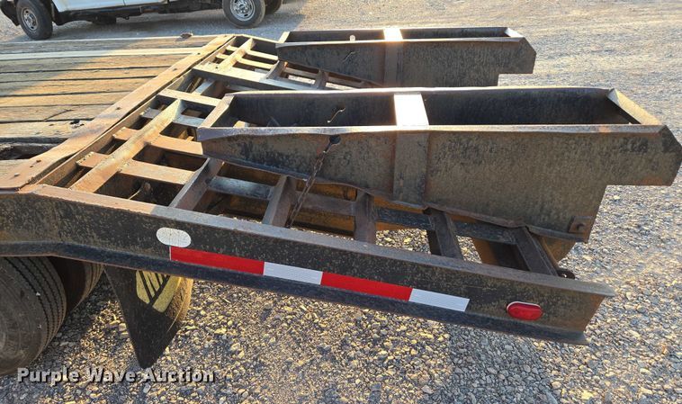 image for item EU3722 1995 Belshe DT-255 equipment trailer