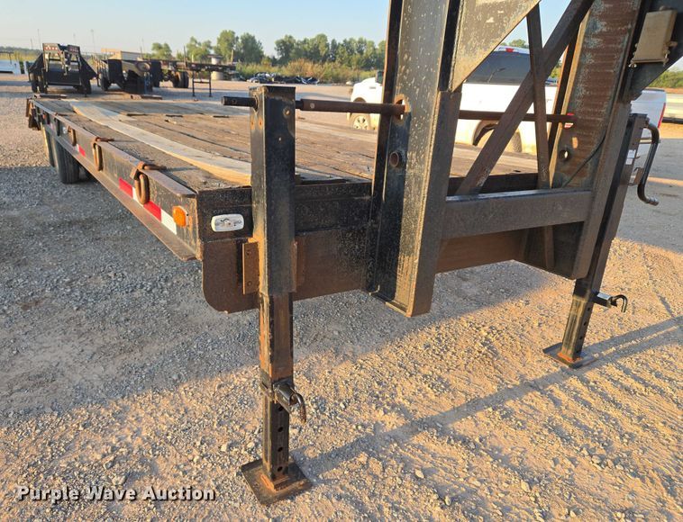 image for item EU3722 1995 Belshe DT-255 equipment trailer