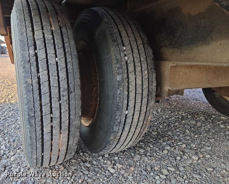 image for item EU3722 1995 Belshe DT-255 equipment trailer