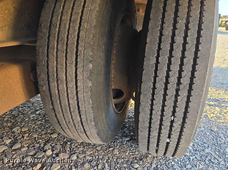 image for item EU3722 1995 Belshe DT-255 equipment trailer