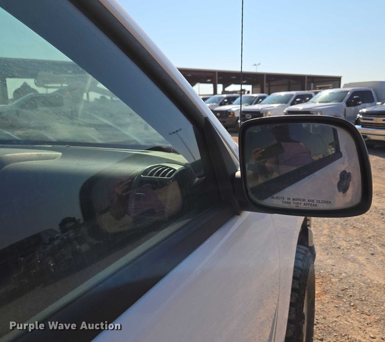 image for item EU3725 2011 Chevrolet Colorado pickup truck