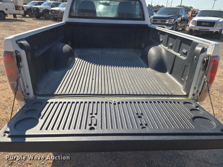 image for item EU3725 2011 Chevrolet Colorado pickup truck