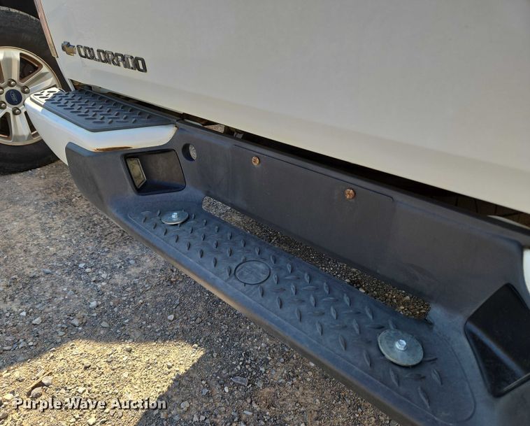 image for item EU3725 2011 Chevrolet Colorado pickup truck