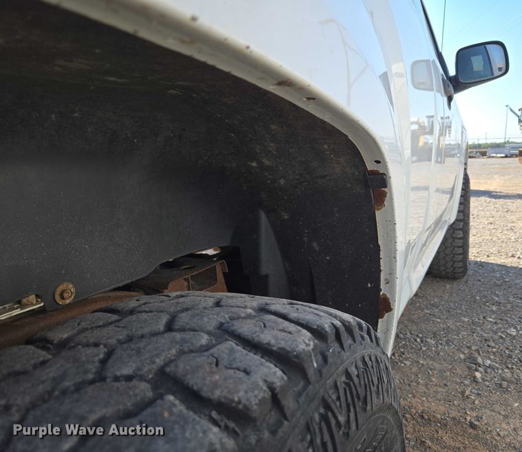 image for item EU3725 2011 Chevrolet Colorado pickup truck