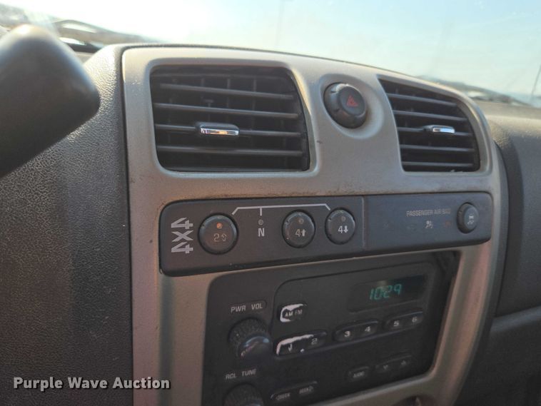 image for item EU3725 2011 Chevrolet Colorado pickup truck