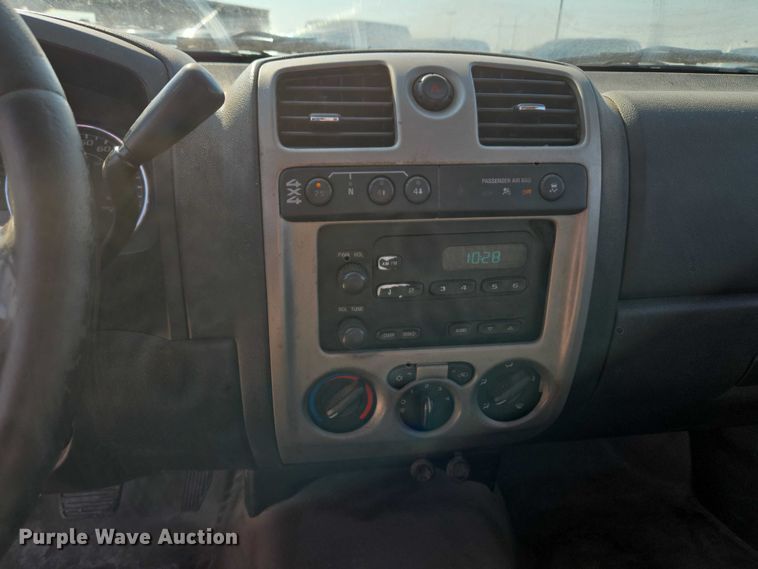 image for item EU3725 2011 Chevrolet Colorado pickup truck