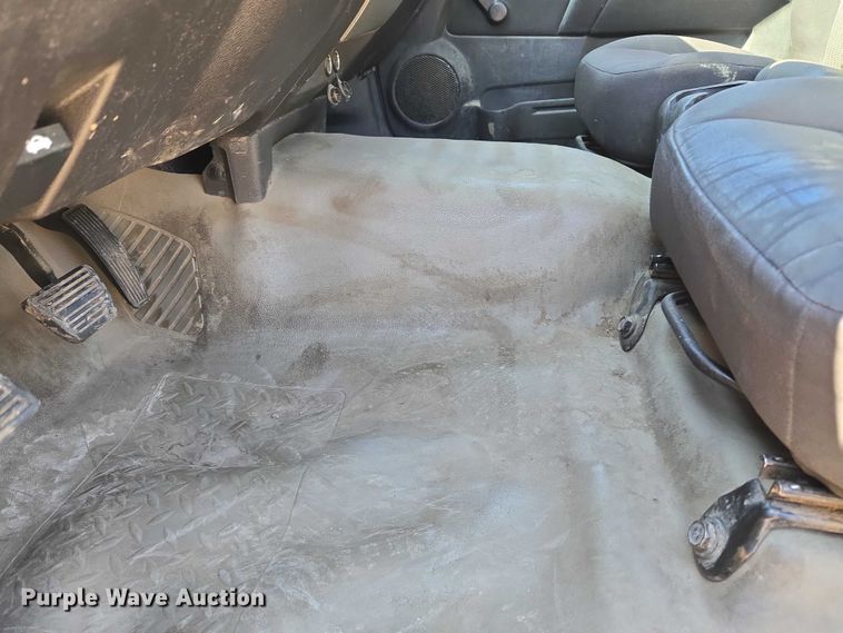 image for item EU3725 2011 Chevrolet Colorado pickup truck