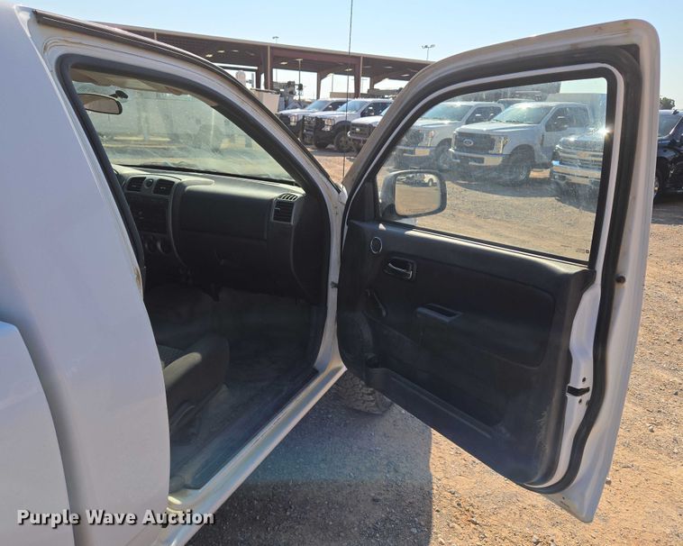 image for item EU3725 2011 Chevrolet Colorado pickup truck