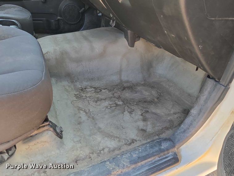 image for item EU3725 2011 Chevrolet Colorado pickup truck