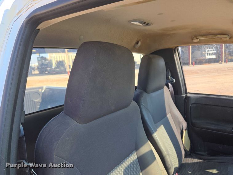 image for item EU3725 2011 Chevrolet Colorado pickup truck