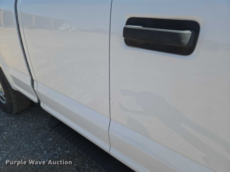 image for item EU3727 2017 Ford F150 SuperCab pickup truck