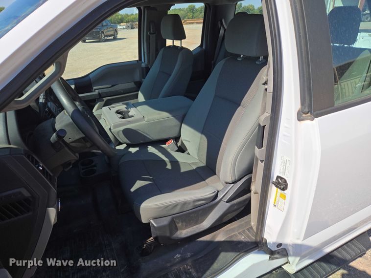 image for item EU3727 2017 Ford F150 SuperCab pickup truck